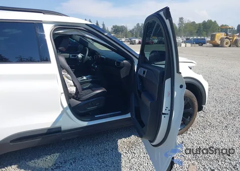 2024 Ford Explorer St-Line из США, поврежденный, VIN 1FMSK8KH8RGA18119